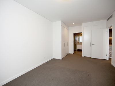 319 / 8 Grattan Close, Forest Lodge
