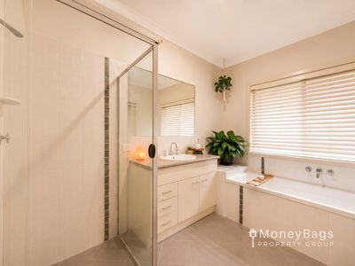 16-18 Cranbourne Drive, Jimboomba