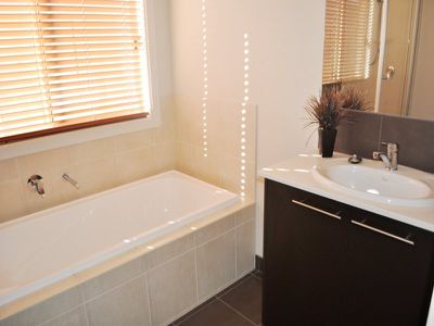 81 Forest Drive, Thurgoona