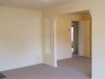 2/33 Merton Street, Altona Meadows