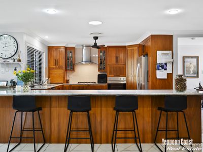 12 Florence Circuit, Taroomball