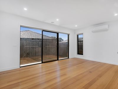 5 Isparta Mews, Roxburgh Park