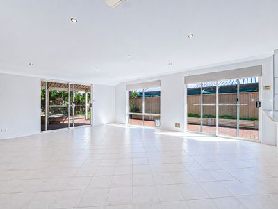 5 Alpina Bend, Canning Vale