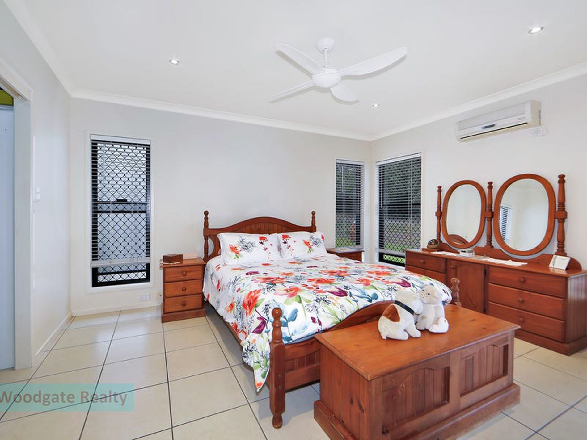 2 Driftwood Place, Woodgate