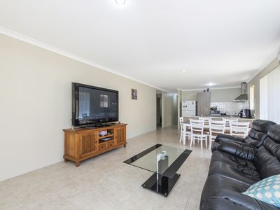 34 Moston Crescent, Bertram