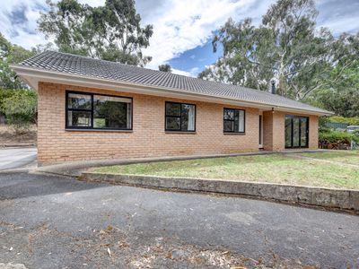 210 Coromandel Parade, Coromandel Valley