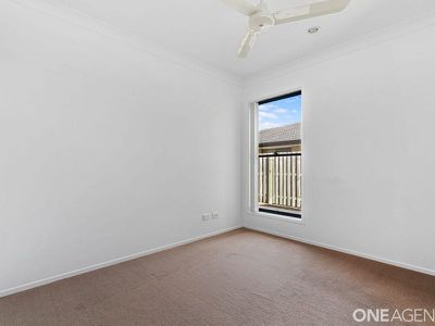 12 Santa Maria Avenue, Urraween