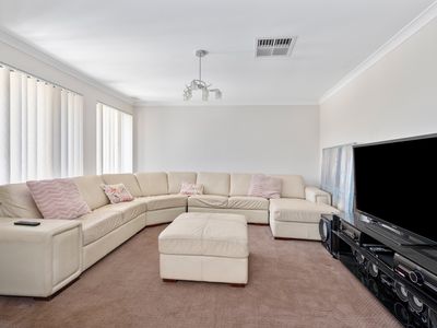 27 Riseberry Way, Somerville