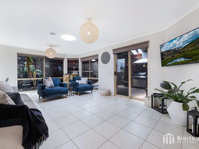11 Cilento Crescent, Lynbrook