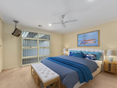 28 Donovans Road, Donovans