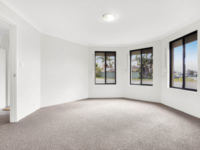 19 Witchetty Loop, Banksia Grove