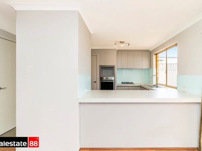 2 / 33 Spencer Avenue, Yokine