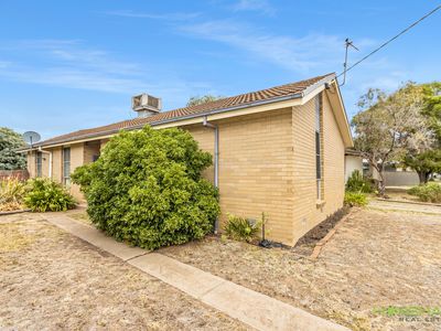 3 Felstead Avenue, Horsham