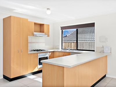 19 Helena Crescent, Horsley