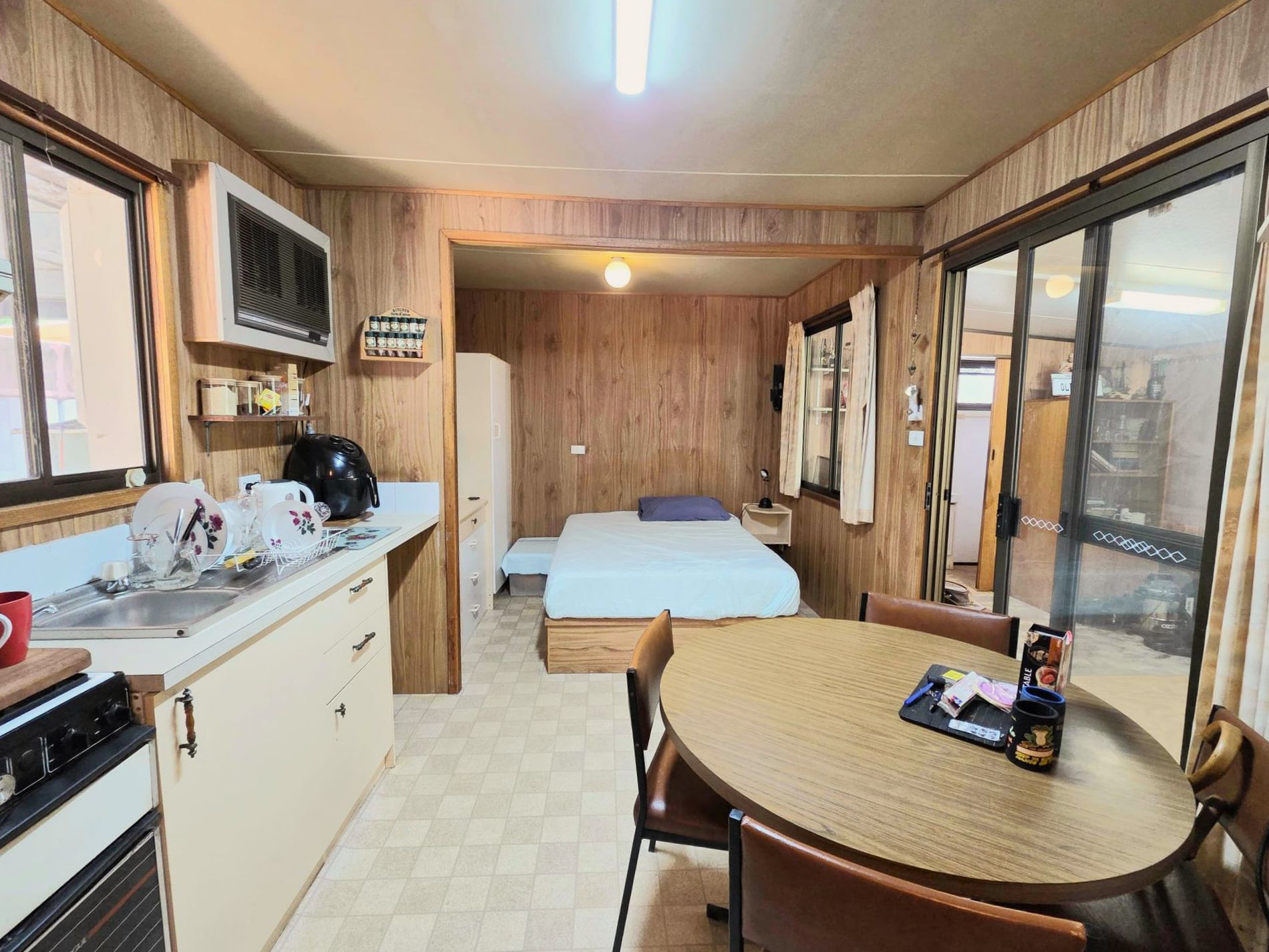 Cabin 68 Murray Riverside Village, Quicks Road, Tocumwal