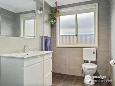 10 Torrens Court, Wattle Grove