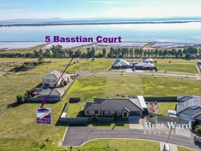 5 Basstian Court, Eagle Point