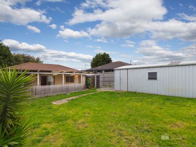 8 Hillview Rise, Hampton Park