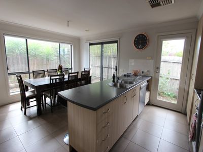 2 / 43 Fogarty Avenue, Highton