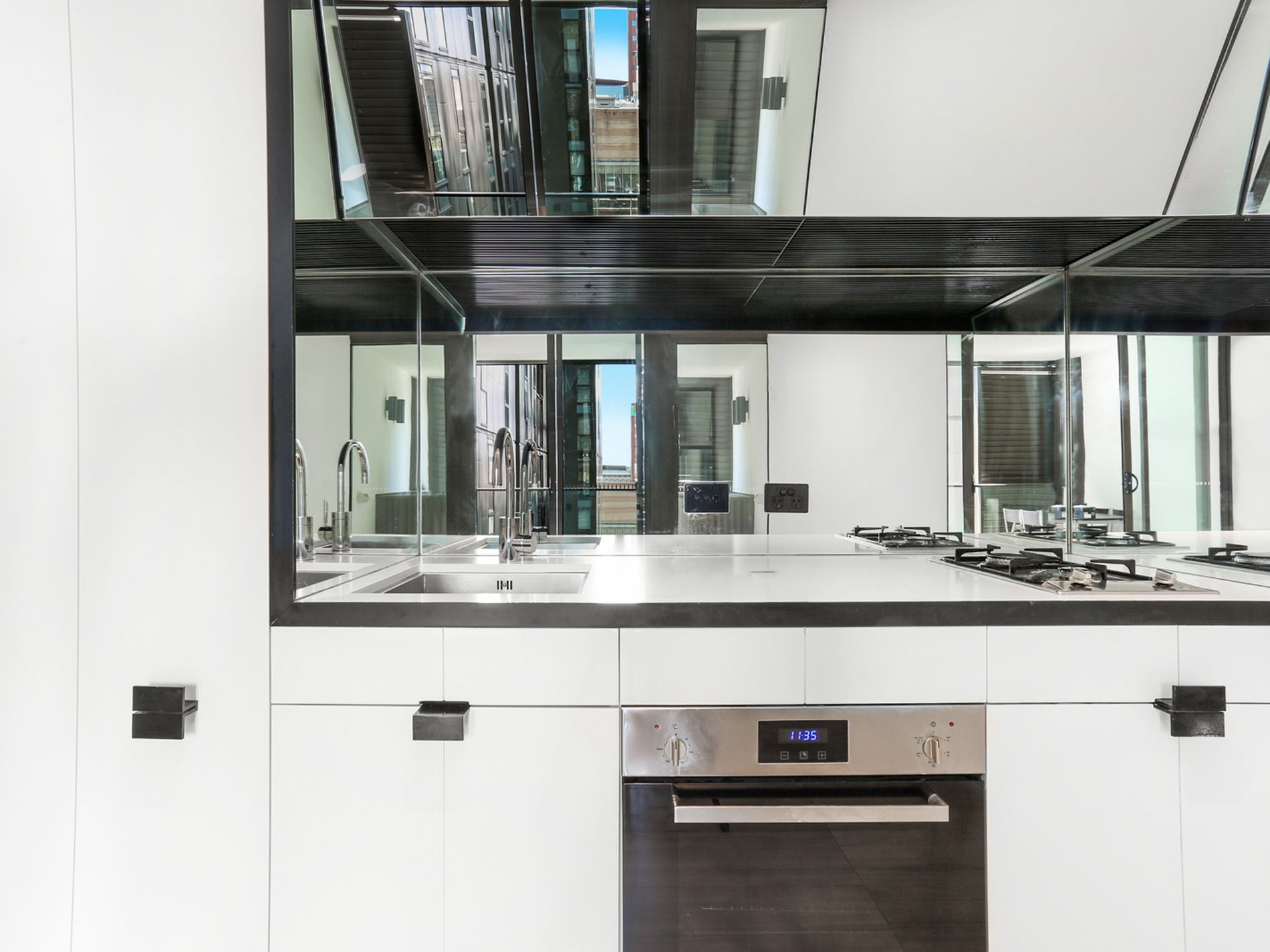 501 / 178 Thomas Street, Haymarket