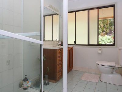 52 Falls Road, Nimbin