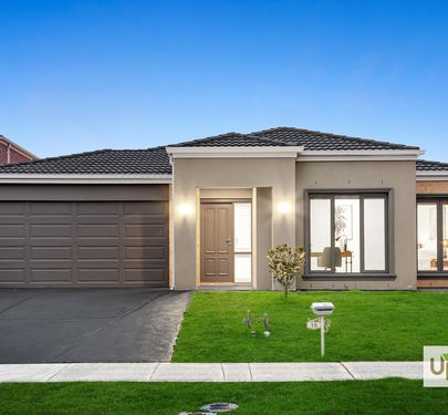 16 Tattle Grove, Cranbourne East