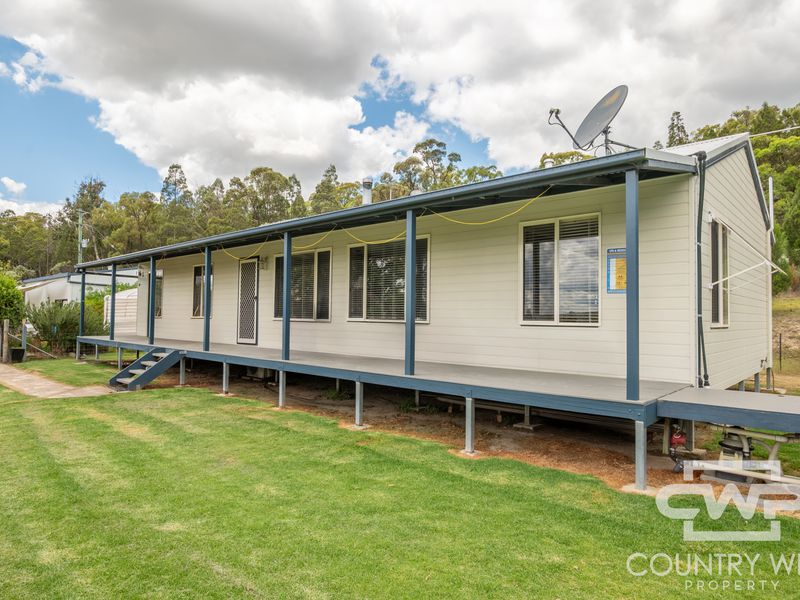 26 Quirk Street, Emmaville