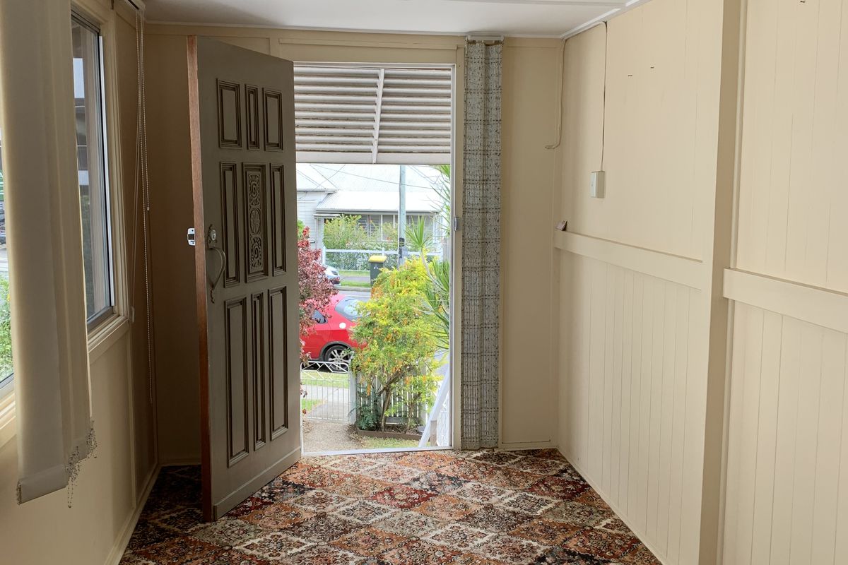 432 Montague Road, West End