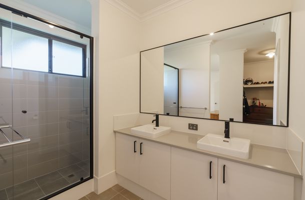 27 Coruscant Glade, Baldivis