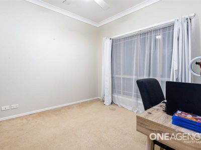 12 Hampstead St, Forest Lake