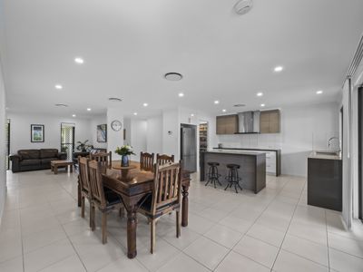 72 Straker Drive, Cooroy