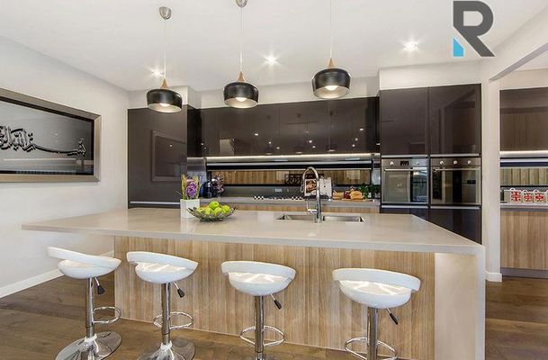 15 Naxos Road, Greenvale
