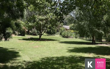 6 McArthur Road, Beaconsfield Upper