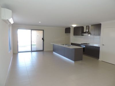 16 Midgegooroo Street, Ellenbrook