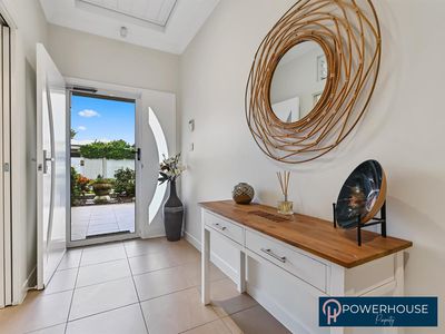 10 Castleton Entrance, Smithfield