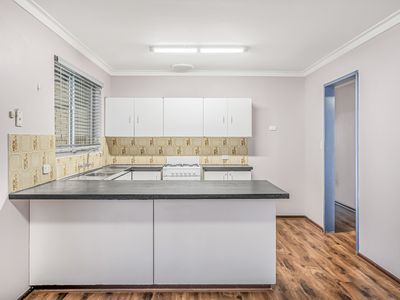 12b Seabrooke Avenue, Rockingham