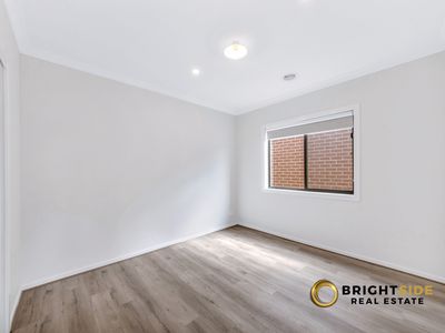 37 Dalhalla Circuit, Clyde North