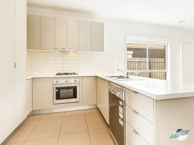 2 / 26 Georgia Crescent, Werribee