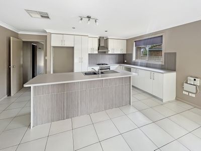 42 Catherine Drive, Dubbo