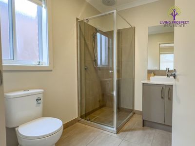 Bedroom 2 / 15 Grandvista Boulevard, Werribee