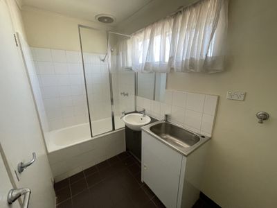 6 / 2 John Street, Footscray