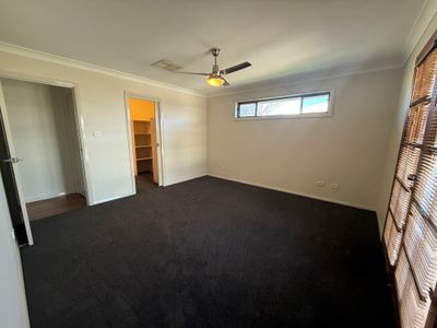 11 Dunheved Circle, Dubbo