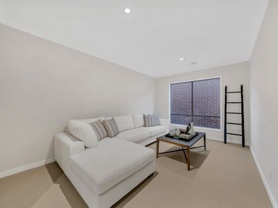 11 Chrysalis Crescent, Clyde