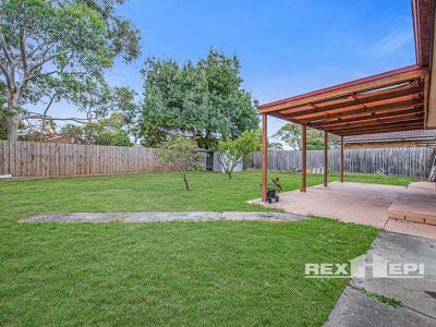 6 Manning Close, Hampton Park
