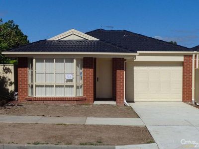 3 / 10 Princes Highway, Pakenham
