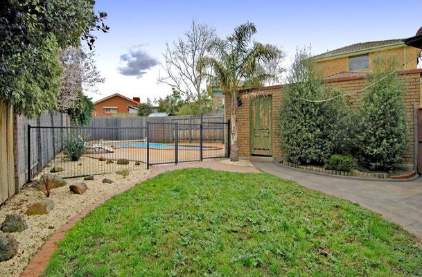 7 Ringwood Ct, Gladstone Park