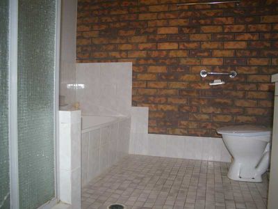 Unit 8 / 34 Thornton Street, Raceview