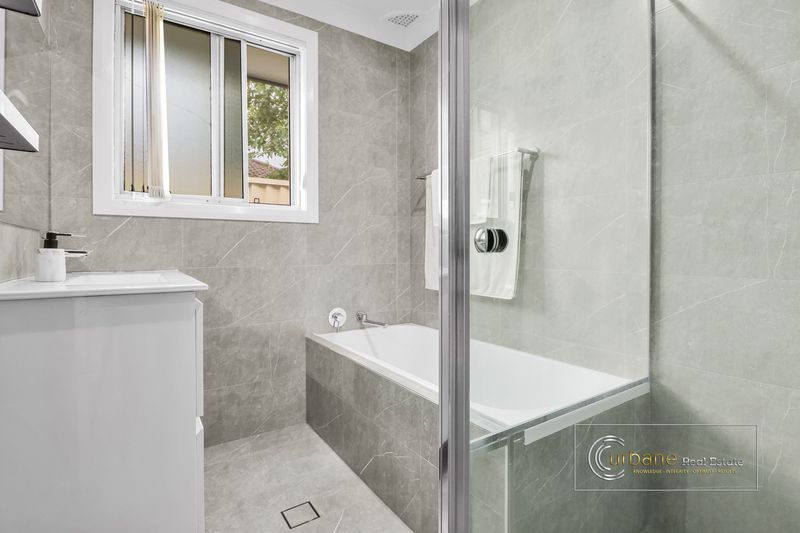 6 Cassia Close, St Clair