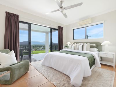 18 Jumna Close , Bentley Park