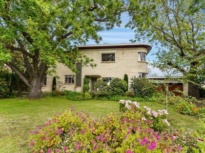 68 Bay Road, Mount Gambier